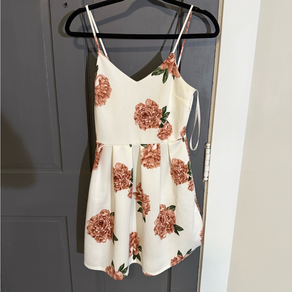 Monteau White Dress with Peach Floral Print